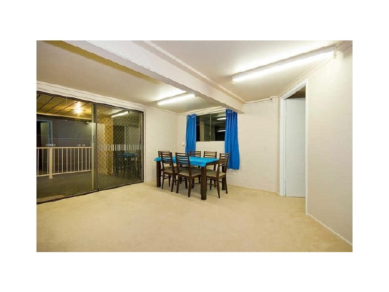 27 Jeanette Avenue, Springwood QLD 4127