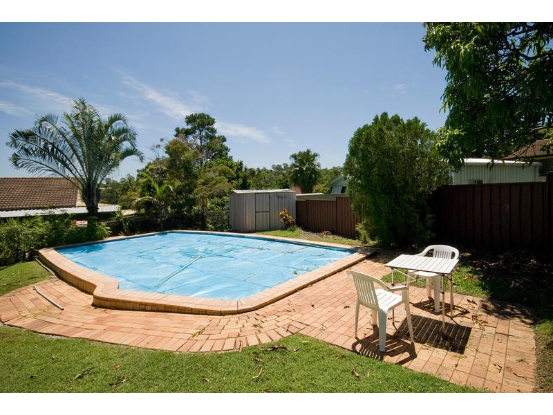 9 Whitfield Avenue, Springwood QLD 4127