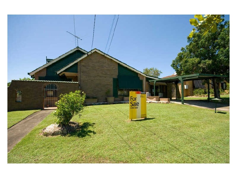 9 Whitfield Avenue, Springwood QLD 4127