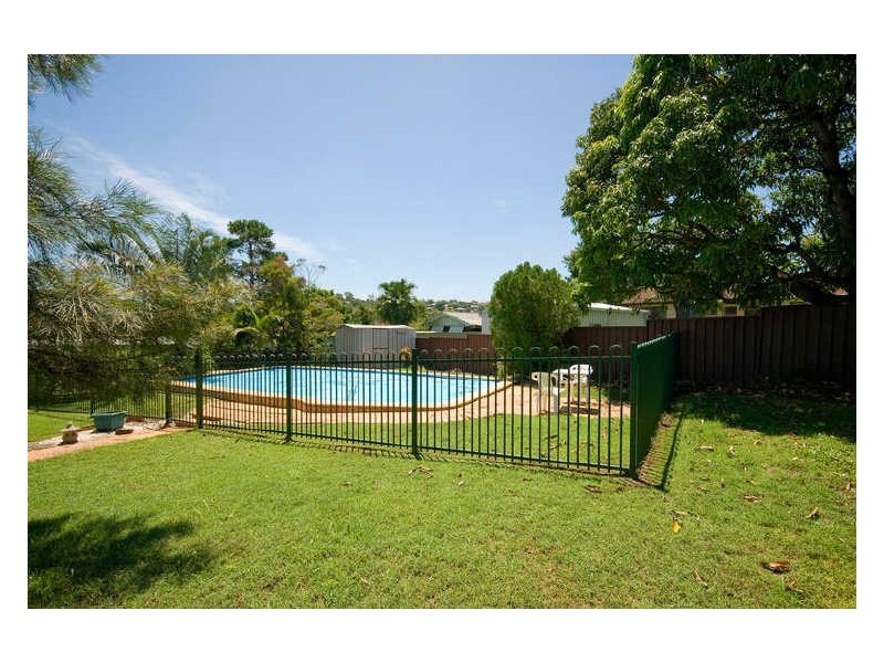 9 Whitfield Avenue, Springwood QLD 4127
