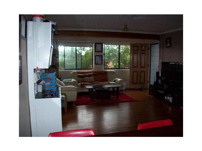 21 Lake Road, Slacks Creek QLD 4127