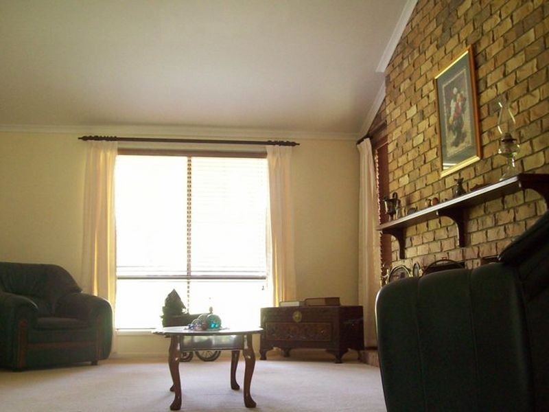 24 Bradley Street, Springwood QLD 4127