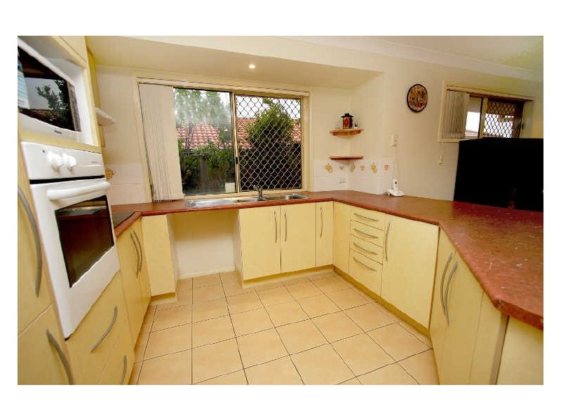 4 Livingstone Place, Kuraby QLD 4112