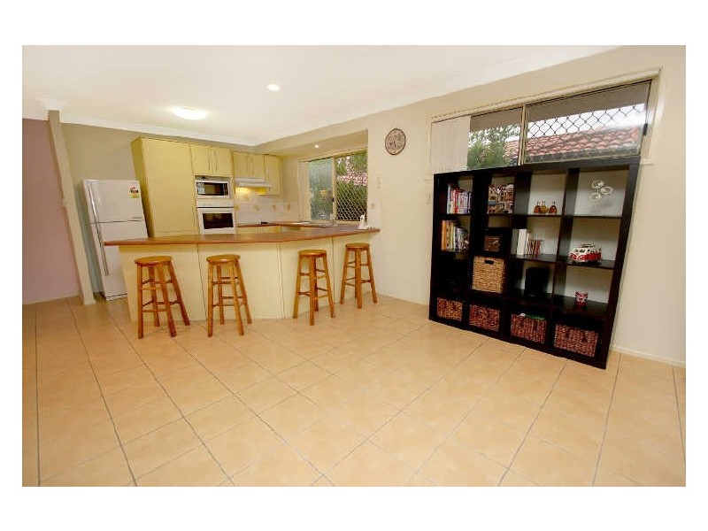 4 Livingstone Place, Kuraby QLD 4112