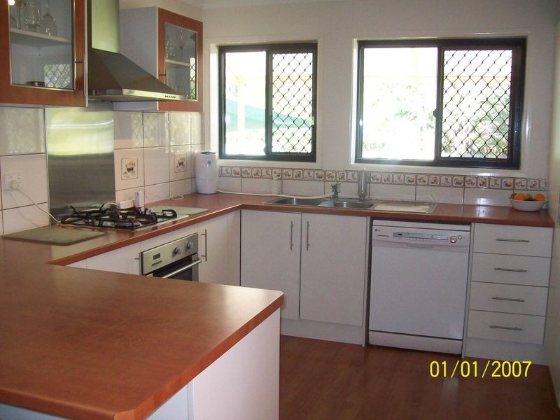 13 Thornhill Street, Springwood QLD 4127
