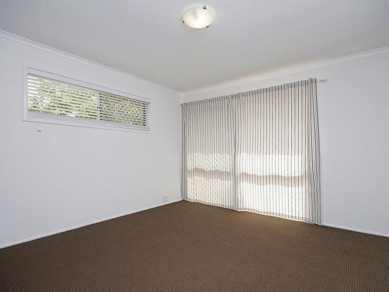 5 Inglis Court, Springwood QLD 4127