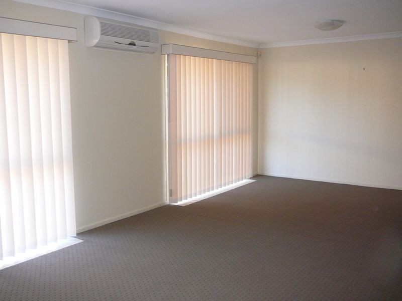 18/8 John Paul Drive, Daisy Hill QLD 4127