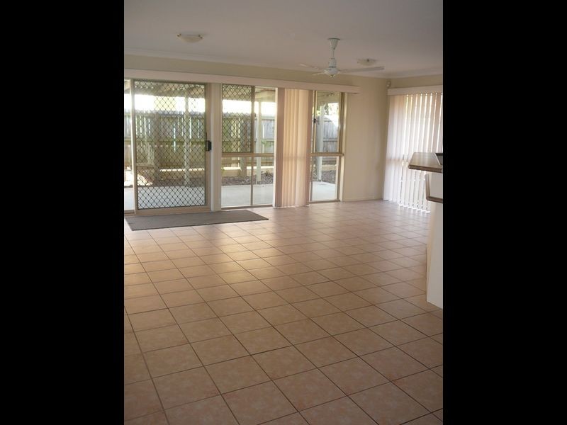 18/8 John Paul Drive, Daisy Hill QLD 4127