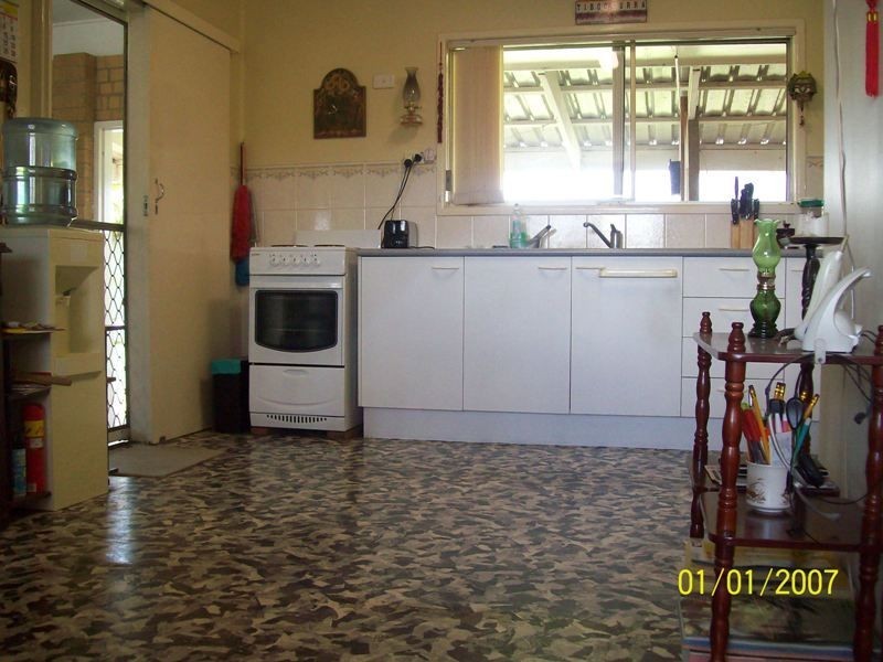 28 Boronia Avenue, Daisy Hill QLD 4127