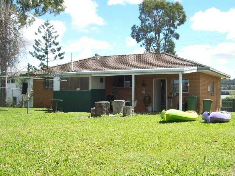 28 Boronia Avenue, Daisy Hill QLD 4127