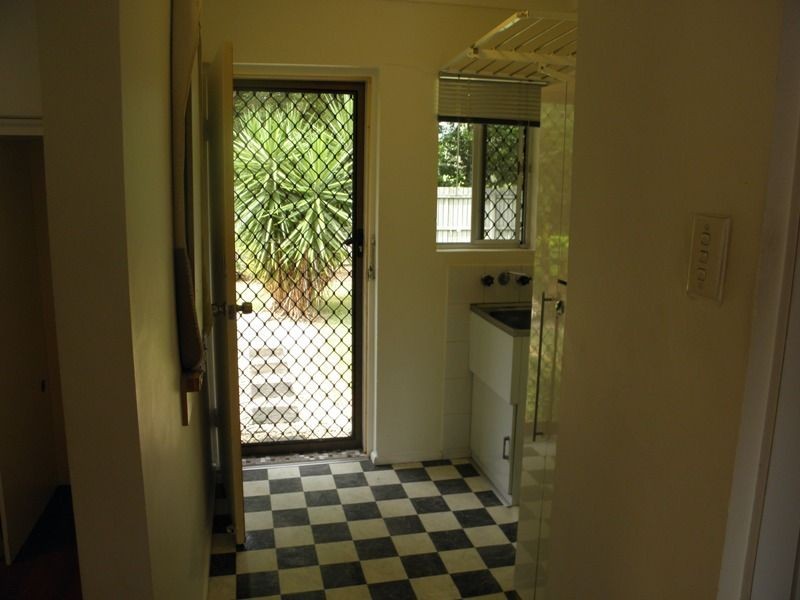 14 Juanita Grove, Springwood QLD 4127