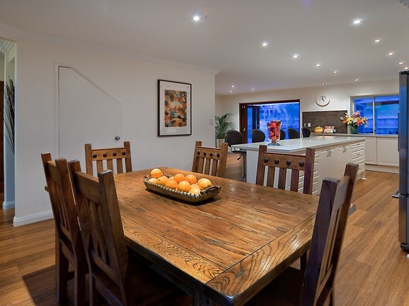 17 Holyoake Drive, Daisy Hill QLD 4127