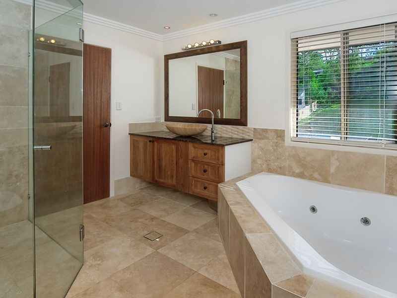 17 Holyoake Drive, Daisy Hill QLD 4127