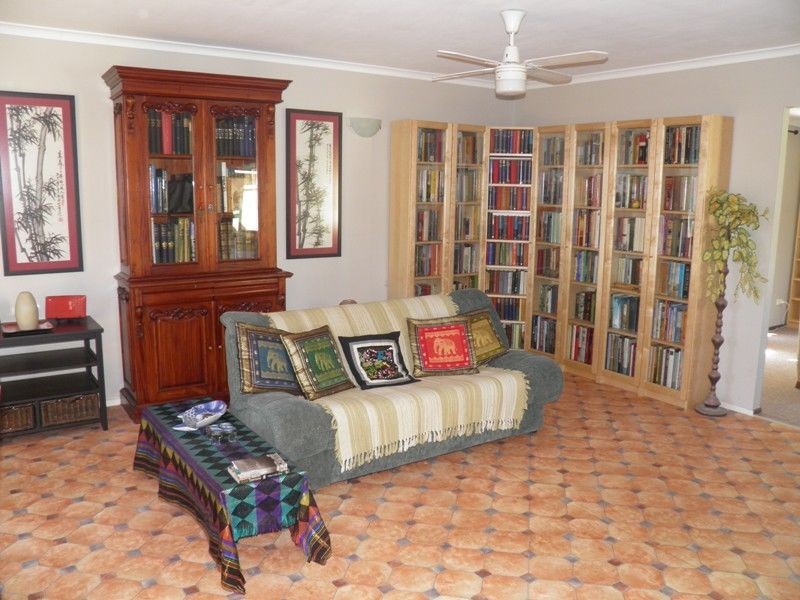 20 Wootton Crescent, Springwood QLD 4127