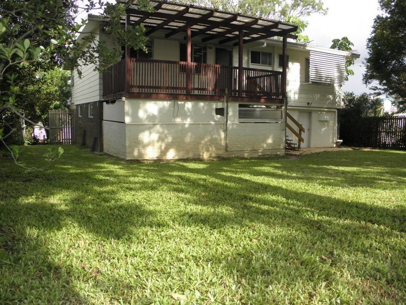 12 Hawkins Street, Springwood QLD 4127
