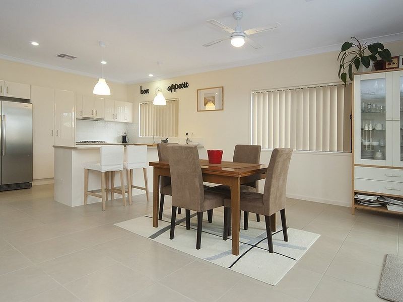 19 Kenilworth Crescent, Waterford QLD 4133