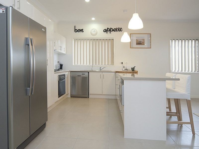 19 Kenilworth Crescent, Waterford QLD 4133