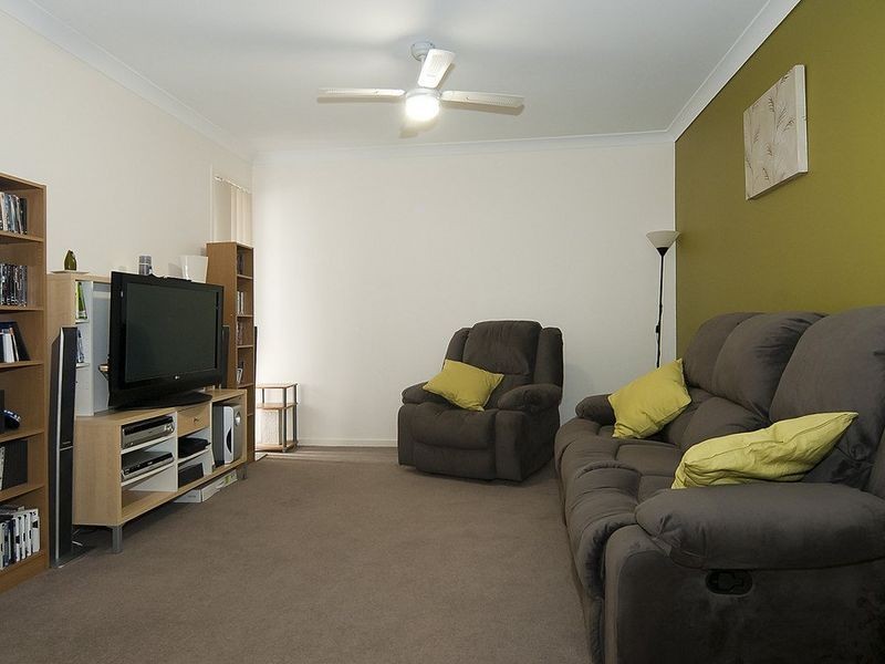 19 Kenilworth Crescent, Waterford QLD 4133