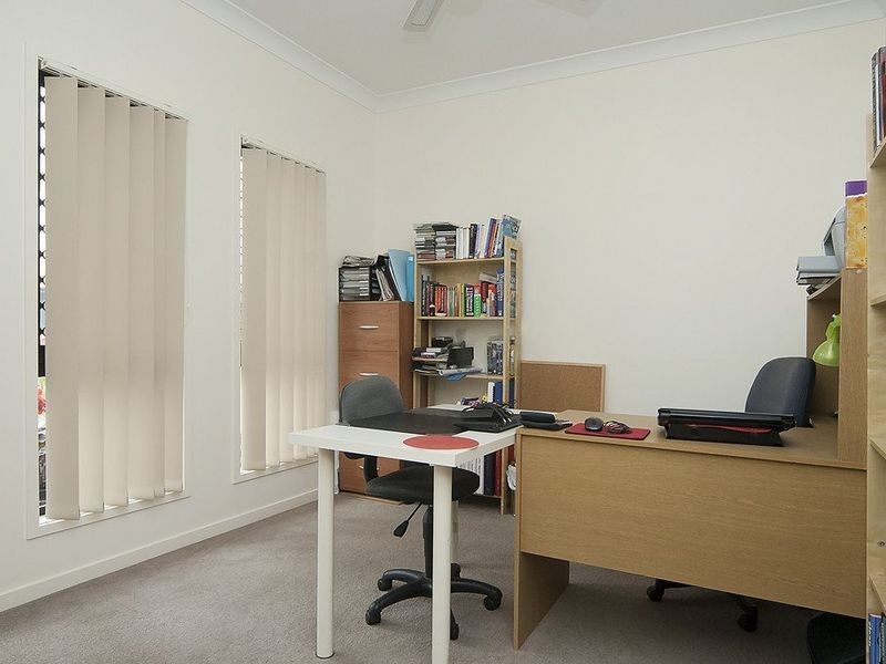 19 Kenilworth Crescent, Waterford QLD 4133