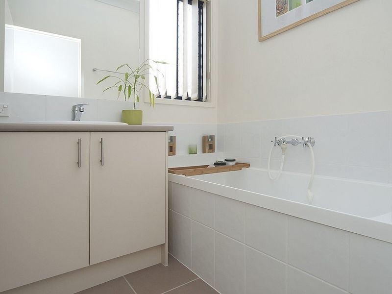 19 Kenilworth Crescent, Waterford QLD 4133