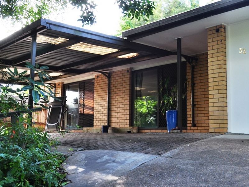 32 Wenlock Crescent, Springwood QLD 4127