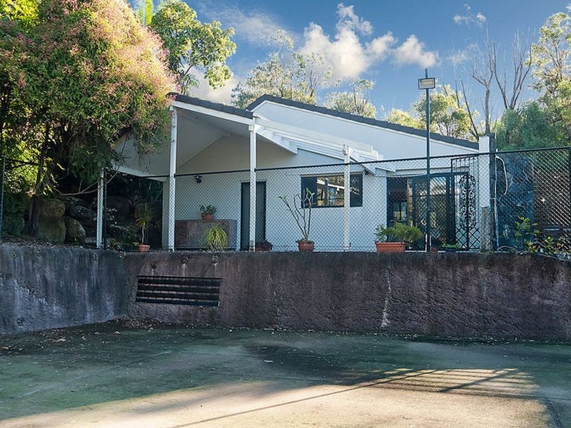 423 Springwood Road, Springwood QLD 4127