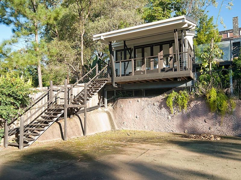 423 Springwood Road, Springwood QLD 4127