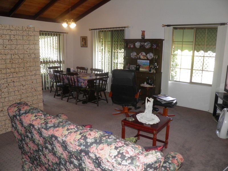 56 Brentwood Drive, Daisy Hill QLD 4127
