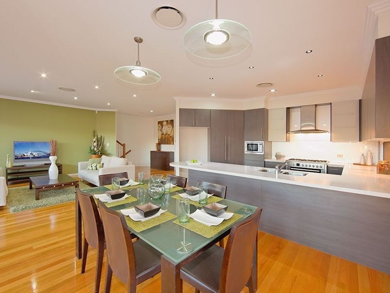 102 John Markwell Parade, Daisy Hill QLD 4127