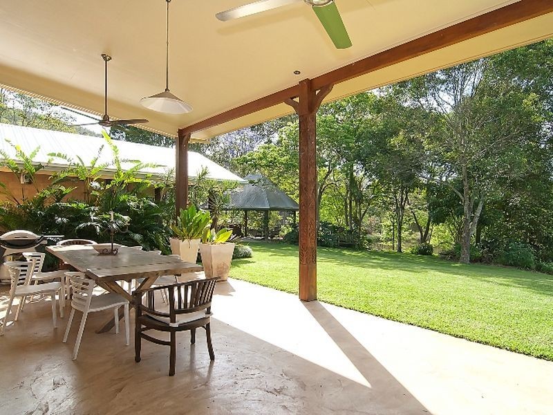 10 Armstrong Road, Belivah QLD 4207