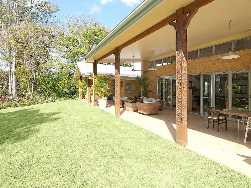 10 Armstrong Road, Belivah QLD 4207