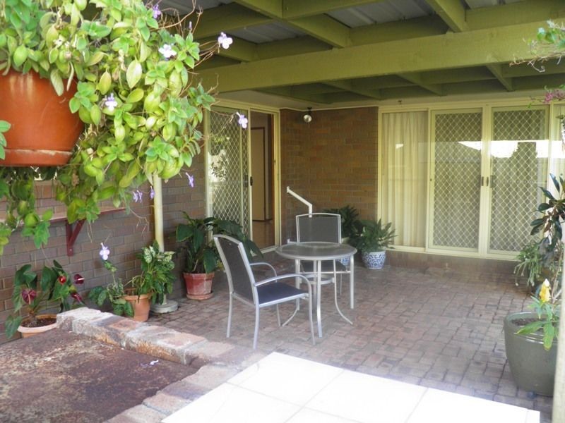 6 Ermington Street, Daisy Hill QLD 4127