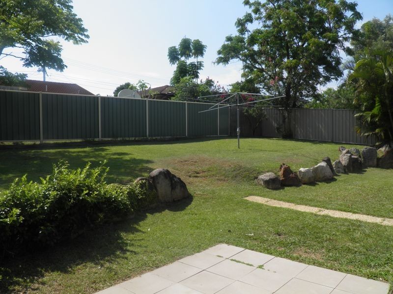 22 Brentwood Drive, Daisy Hill QLD 4127