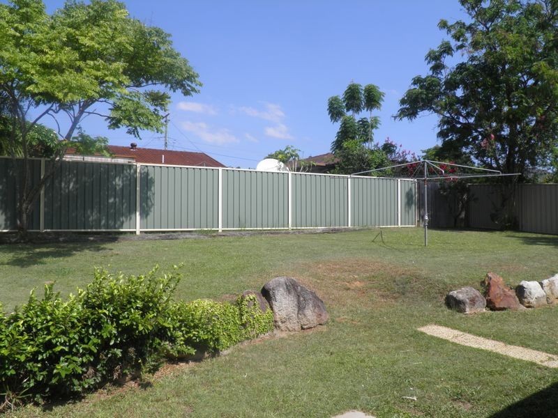 22 Brentwood Drive, Daisy Hill QLD 4127