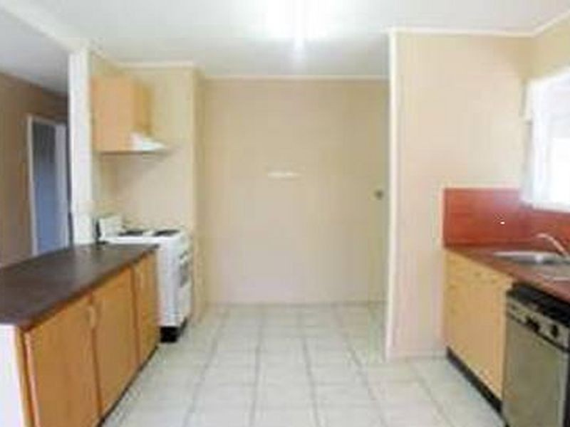 49 Southgate Drive, Woodridge QLD 4114