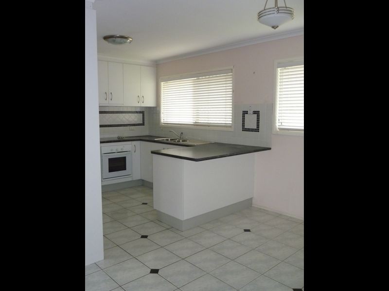12 Tower Street, Springwood QLD 4127
