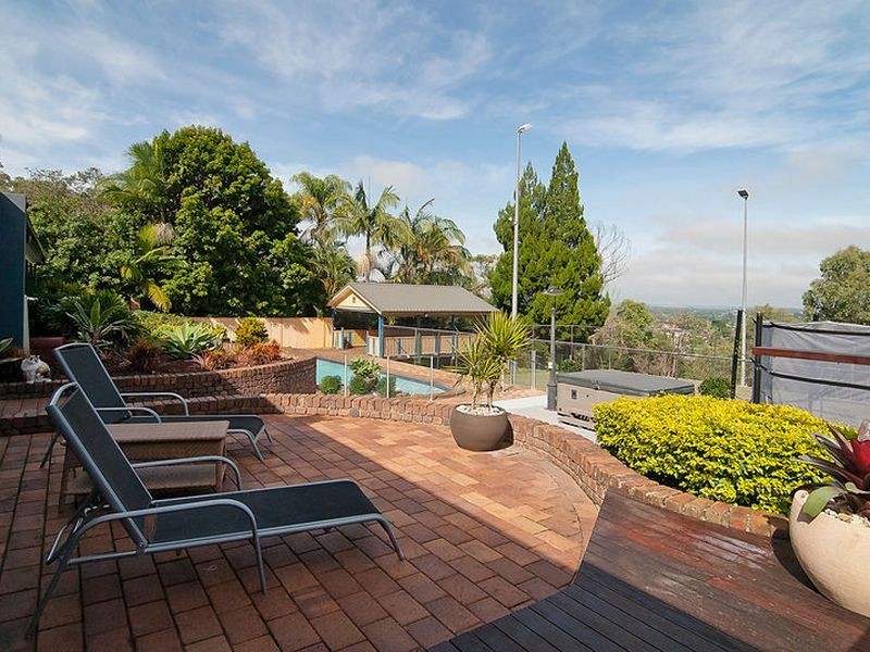 18 Aerie Court, Springwood QLD 4127