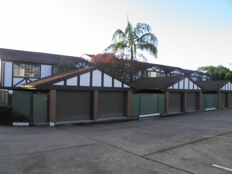 4/18 Magellan Road, Springwood QLD 4127