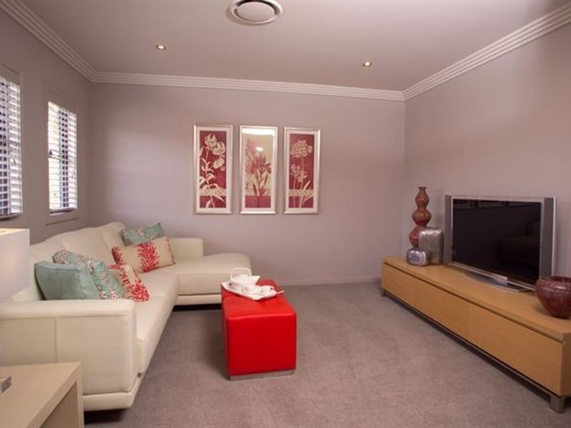 7 John Markwell Parade, Daisy Hill QLD 4127