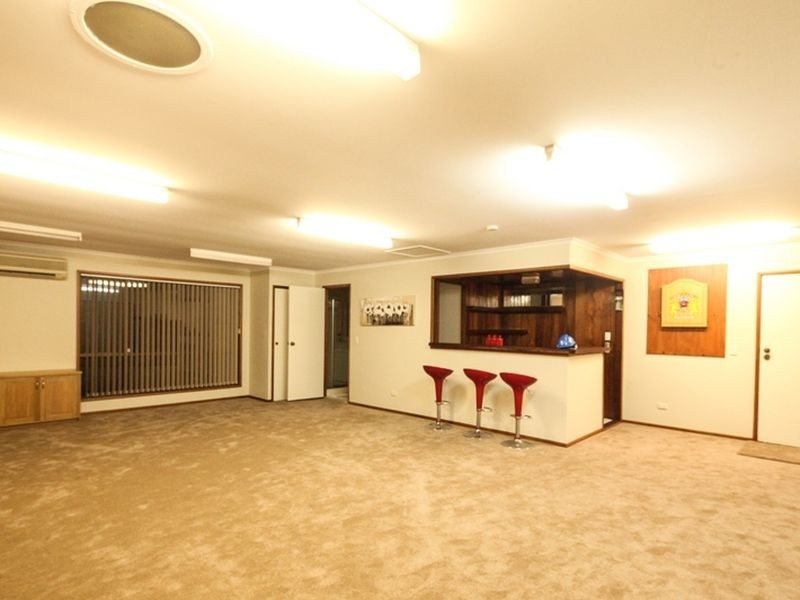 6 La Senda Court, Springwood QLD 4127