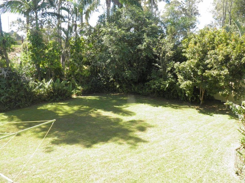 11 Mayflower Street, Daisy Hill QLD 4127