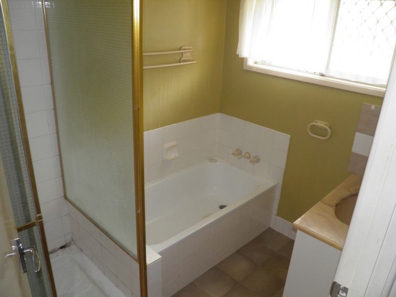 10 Narelle Crescent, Rochedale South QLD 4123