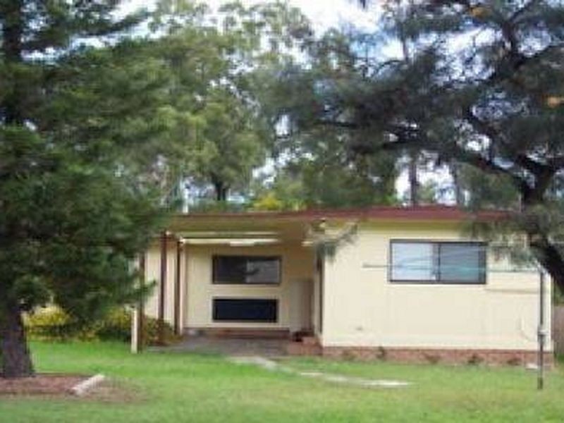 80 Station Road, Loganlea QLD 4131