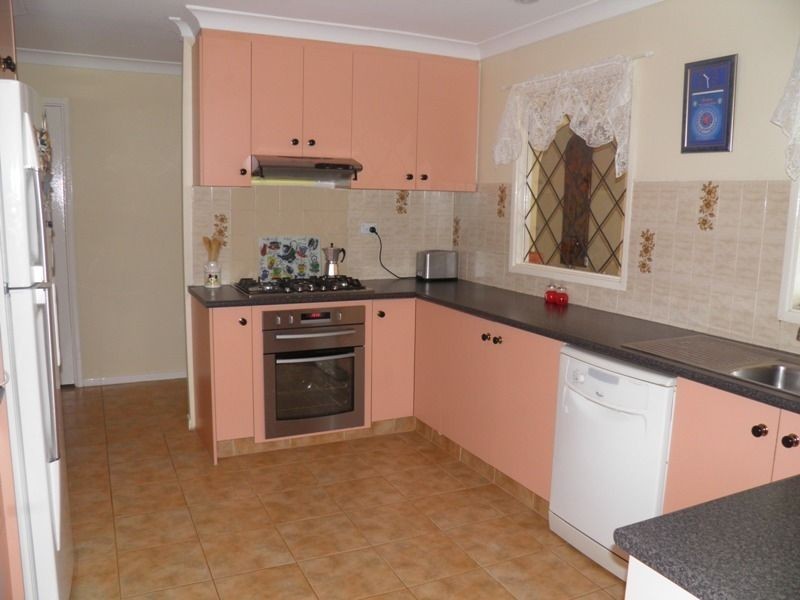 25 Kraatz Avenue, Loganlea QLD 4131