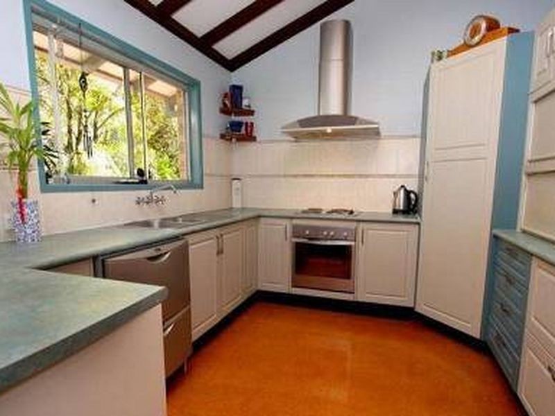 5 Deloraine Drive, Springwood QLD 4127