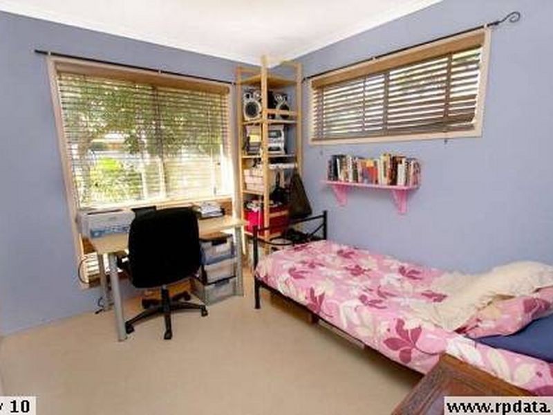 5 Deloraine Drive, Springwood QLD 4127