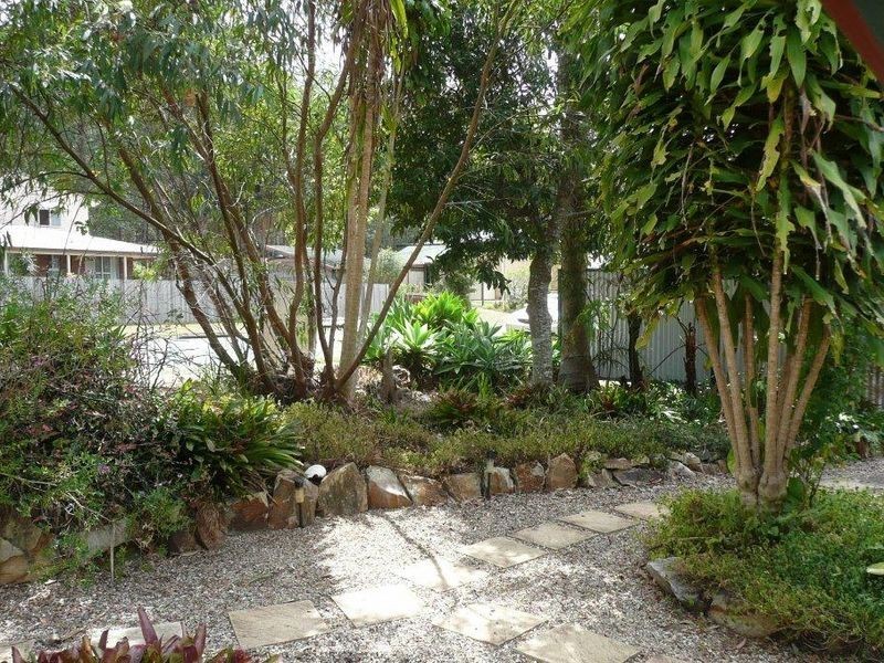 5 Deloraine Drive, Springwood QLD 4127