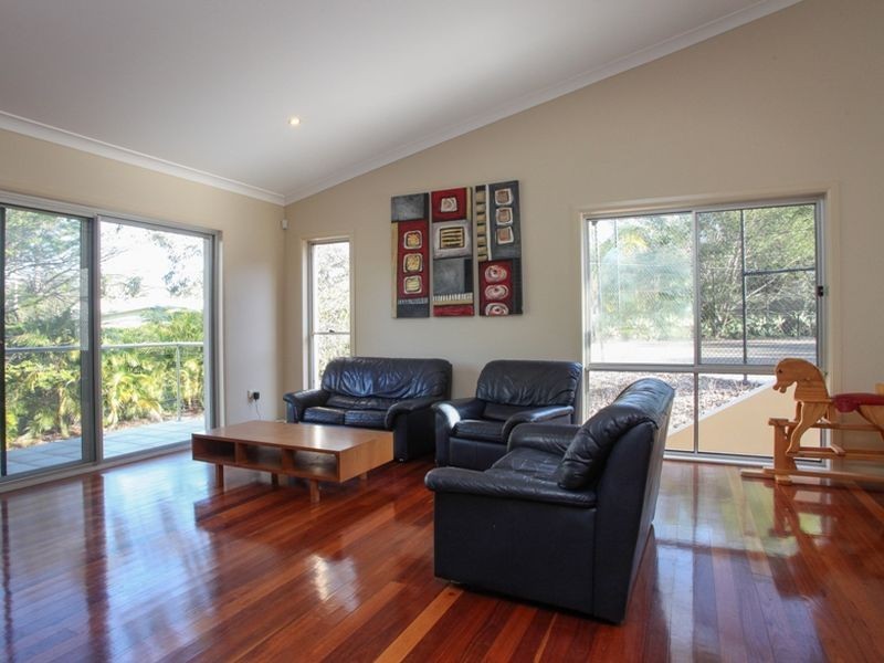 173 Dennis Road, Springwood QLD 4127