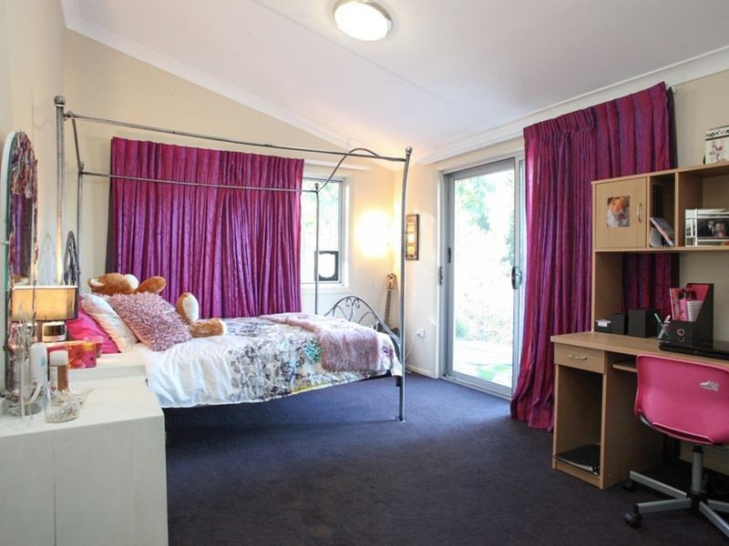 173 Dennis Road, Springwood QLD 4127