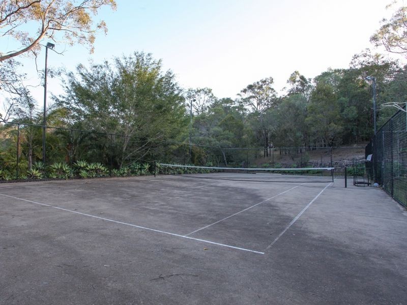 173 Dennis Road, Springwood QLD 4127